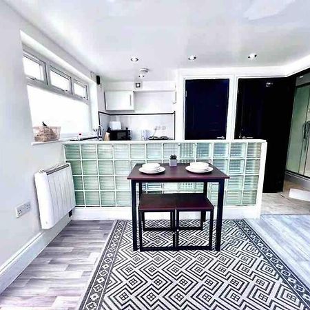 Studio Apartment In ロンドン エクステリア 写真